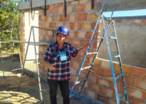 Sonho realizado: barraco dá lugar a casa